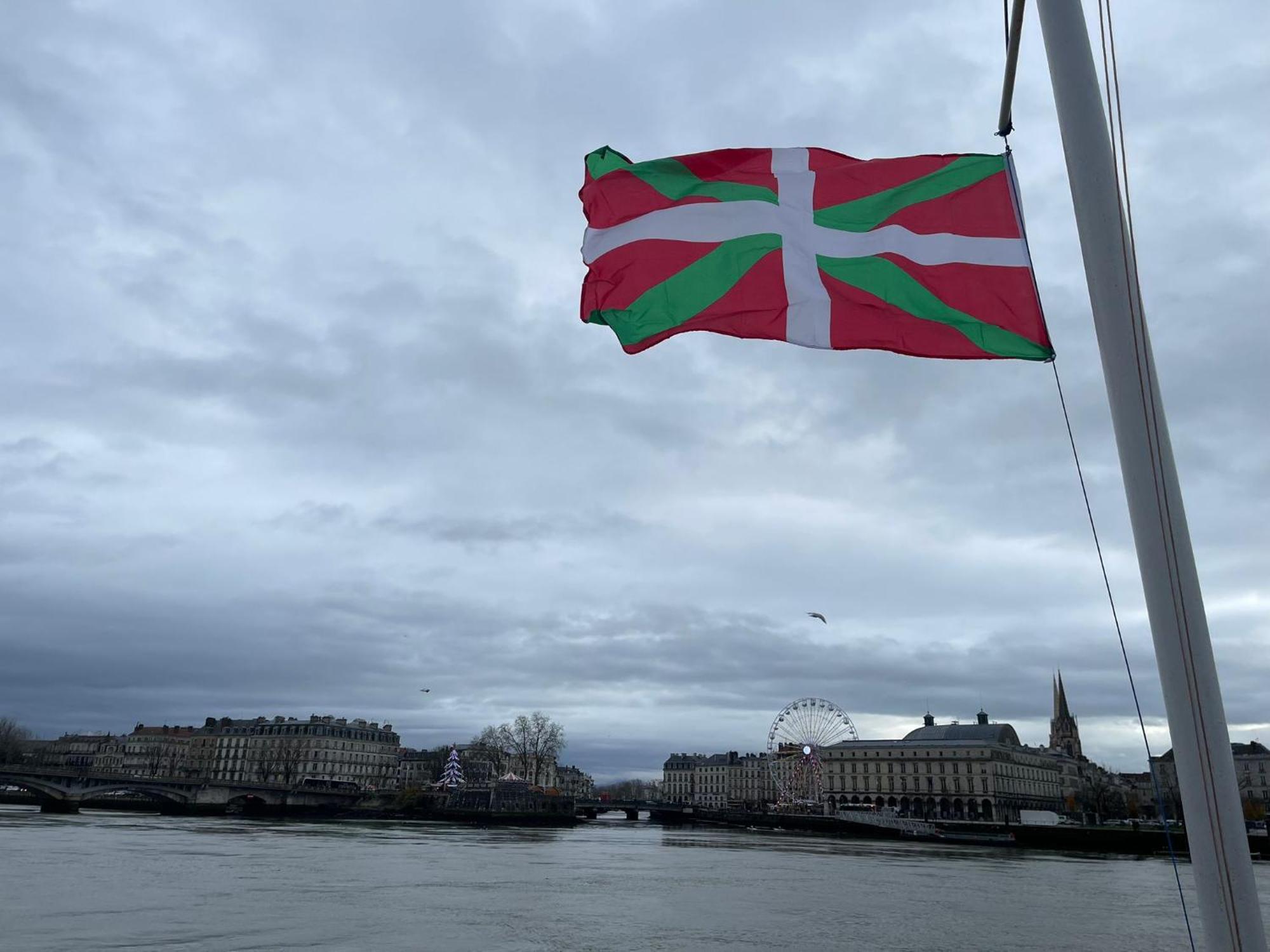 Peniche Uhartea Baionako Ganbara Baiona